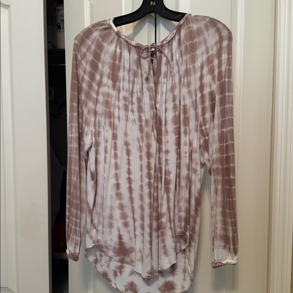 Young Fabulous & Broke Tan and Cream Tie-Dye Top